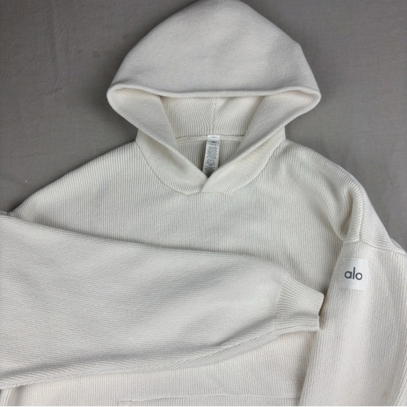 Alo yoga Scholar Hooded Sweater Women Size M ivory Heavyweight - Picture 2 of 6